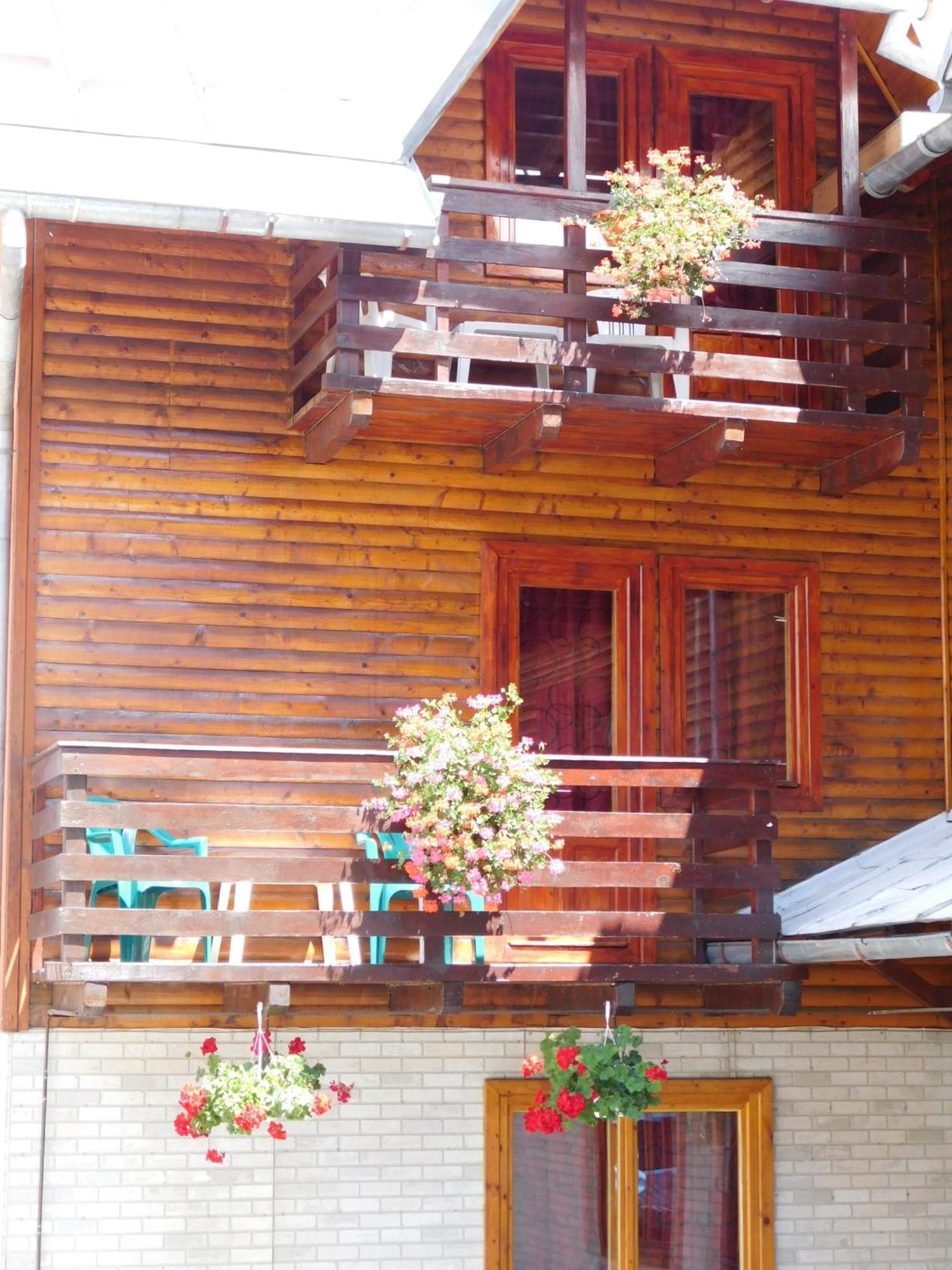La Cristina Hotel ซินายา ภายนอก รูปภาพ